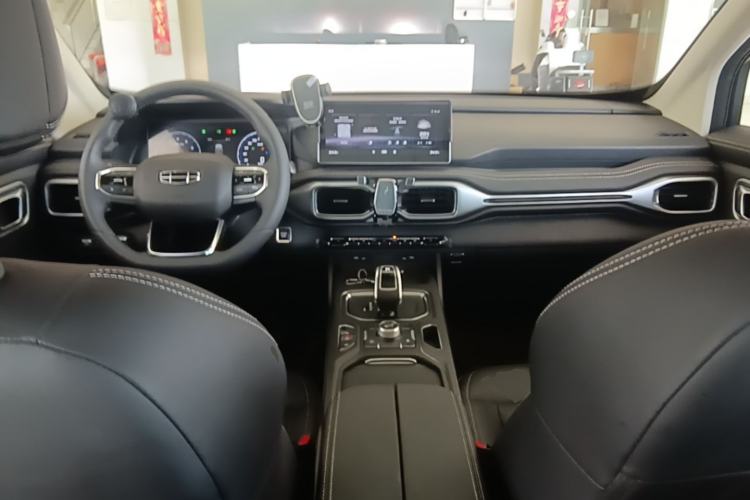 Used Geely Auto Haoyue 2020 1.8TD DCT Luxury 7-Seater Center Console