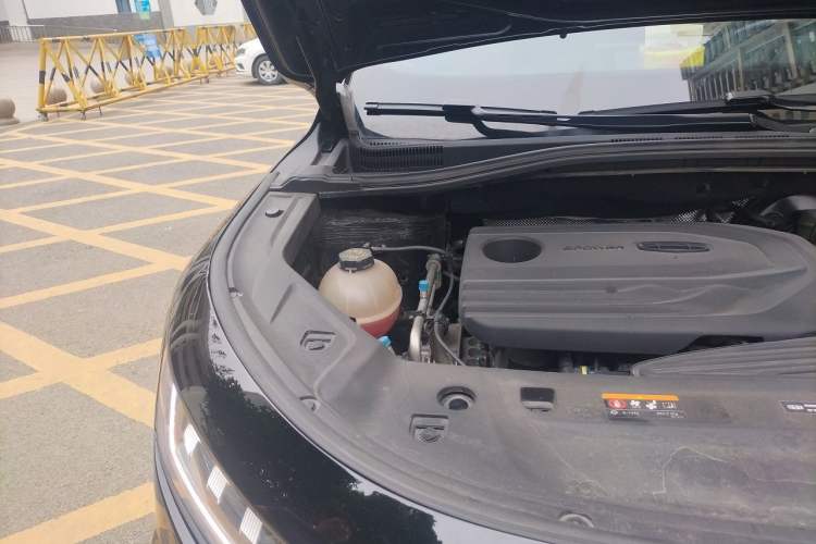 Used Geely Auto Haoyue 2020 1.8TD DCT Luxury 7-Seater Engine Bay Right