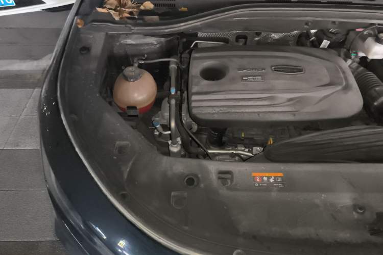 Used Geely Auto Haoyue 2020 1.8TD DCT Luxury Model 5 Seats Engine Bay Right