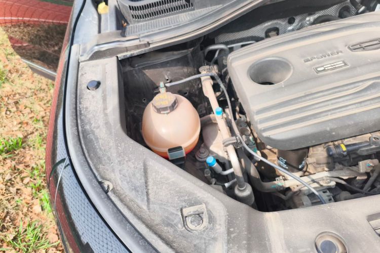 Used Geely Auto Haoyue 2020 1.8TD DCT Flagship 7-Seater Engine Bay Right