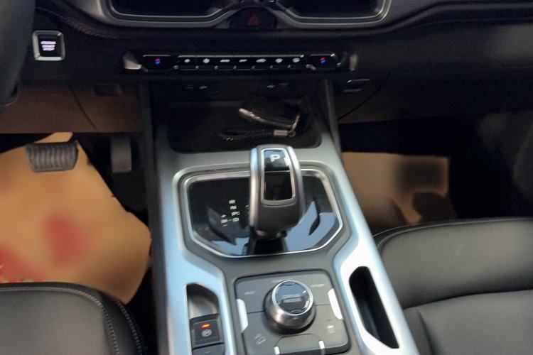 Used Geely Auto Haoyue 2020 1.8TD DCT Luxury 7-Seater Gear Lever
