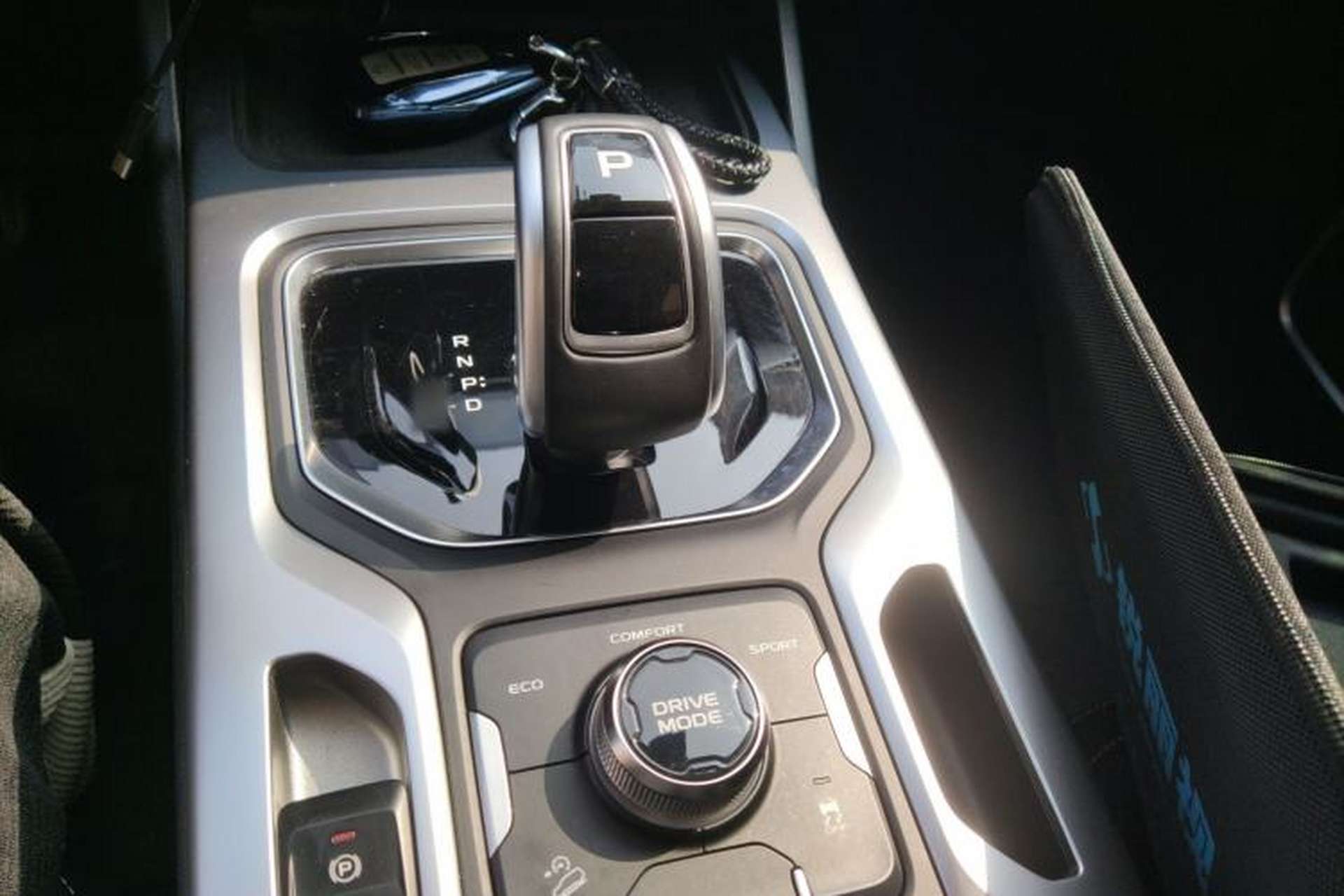 Used Geely Auto Haoyue 2020 1.8TD Automatic Comfort Edition 7-Seater Gear Lever