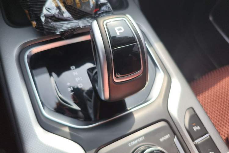 Used Geely Auto Haoyue 2020 1.8TD DCT Flagship 7-Seater Gear Lever