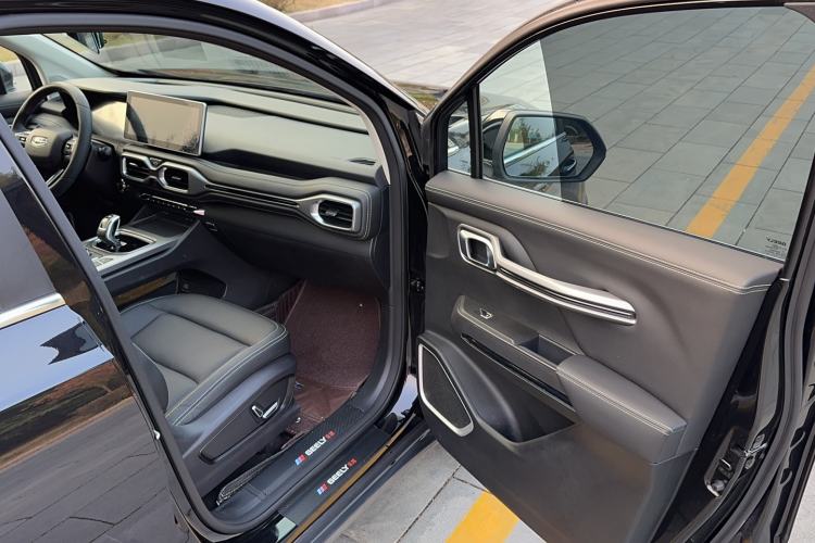 Used Geely Auto Haoyue 2020 1.8TD DCT Flagship 7-Seater Interior 1