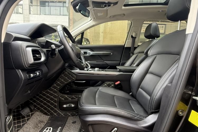 Used Geely Auto Haoyue 2020 1.8TD DCT Luxury Model 5 Seats Interior 1
