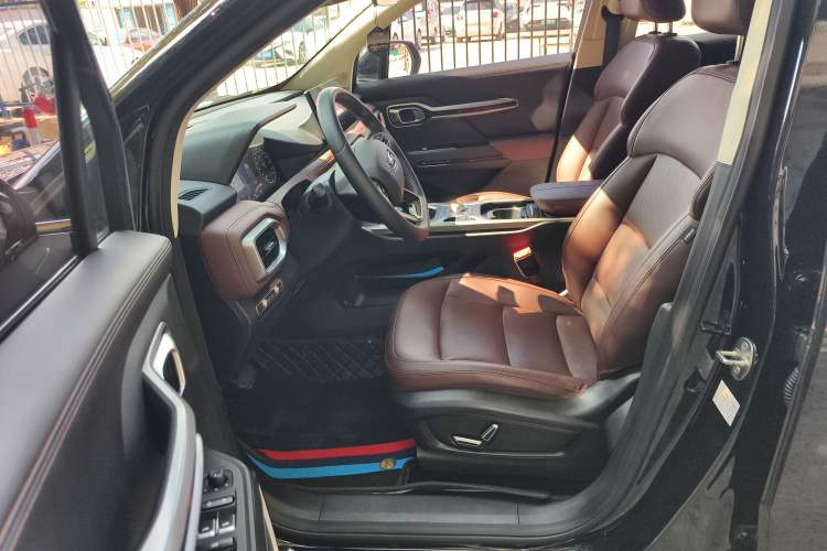 Used Geely Auto Haoyue 2020 1.8TD DCT Flagship 7-Seater Left Front Seat