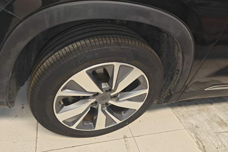 Used Geely Auto Haoyue 2020 1.8TD DCT Flagship 7-Seater Left Front Wheel Hub