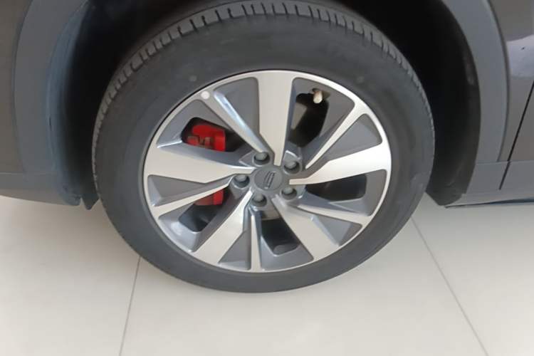 Used Geely Auto Haoyue 2020 1.8TD DCT Luxury 7-Seater Left Front Wheel Hub