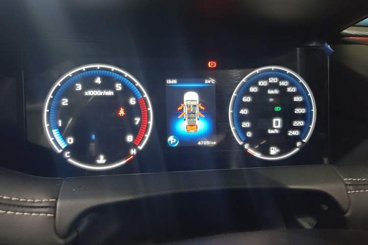Used Geely Auto Haoyue 2020 1.8TD DCT Luxury Model 5 Seats Odometer Close Up