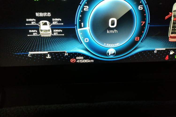 Used Geely Auto Haoyue 2020 1.8TD DCT Flagship 7-Seater Odometer Close Up