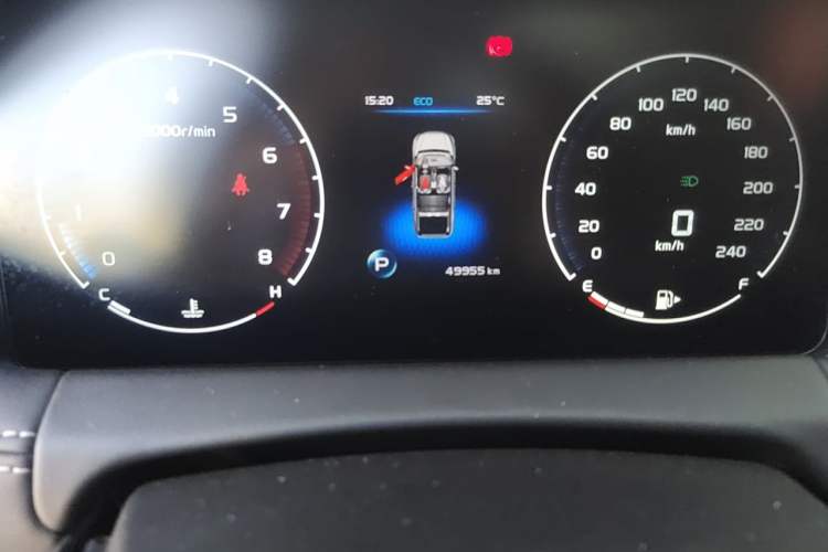 Used Geely Auto Haoyue 2020 1.8TD DCT Luxury Model 5 Seats Odometer Close Up
