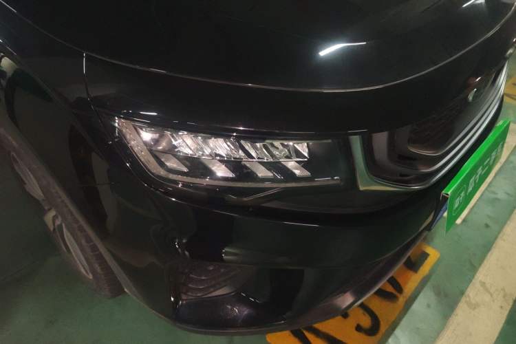 Used Geely Auto Haoyue 2020 1.8TD DCT Luxury 7-Seater Right Front Headlight