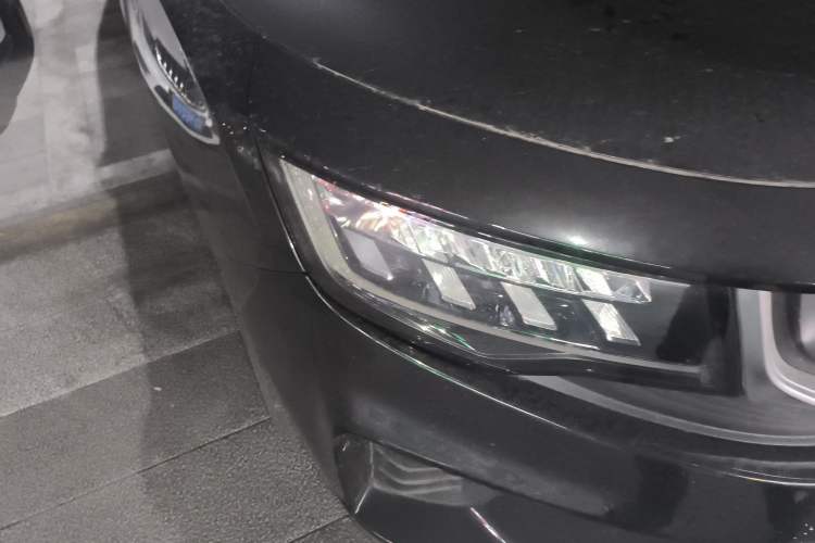 Used Geely Auto Haoyue 2020 1.8TD DCT Luxury Model 5 Seats Right Front Headlight