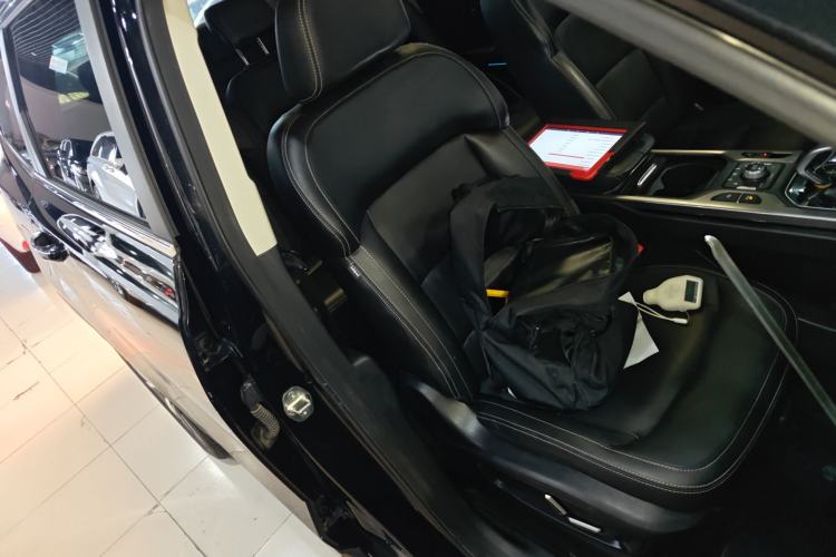 Used Geely Auto Haoyue 2020 1.8TD DCT Flagship 7-Seater Right Front Seat