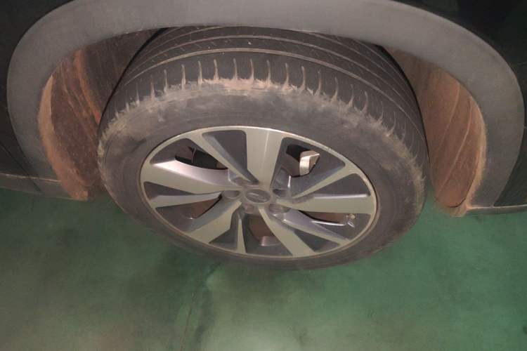 Used Geely Auto Haoyue 2020 1.8TD DCT Luxury 7-Seater Right Front Wheel Hub