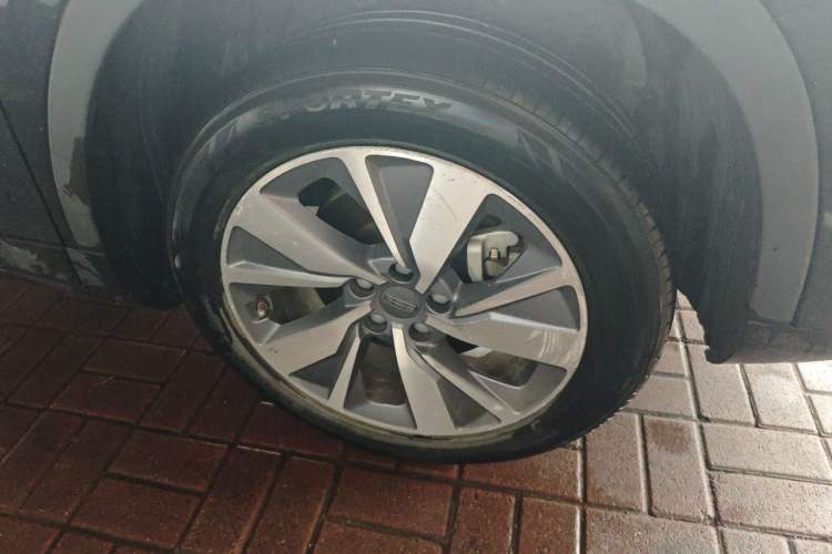 Used Geely Auto Haoyue 2020 1.8TD DCT Luxury Model 5 Seats Right Front Wheel Hub