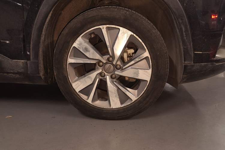 Used Geely Auto Haoyue 2020 1.8TD DCT Luxury Model 5 Seats Right Front Wheel Hub