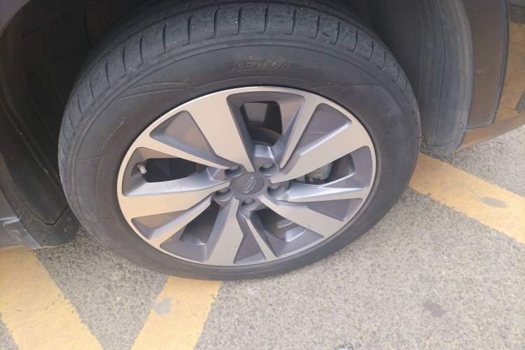 Used Geely Auto Haoyue 2020 1.8TD DCT Luxury 7-Seater Right Front Wheel Hub