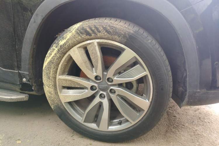 Used Geely Auto Haoyue 2020 1.8TD DCT Flagship 7-Seater Right Front Wheel Hub