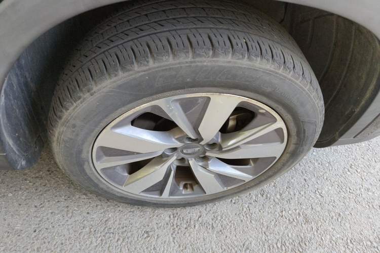 Used Geely Auto Haoyue 2020 1.8TD DCT Luxury 7-Seater Right Front Wheel Hub