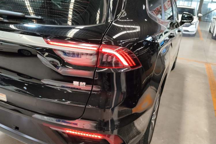 Used Geely Auto Haoyue 2020 1.8TD DCT Flagship 7-Seater Right Rear Taillight