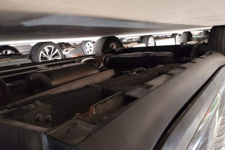 Used Geely Auto Haoyue 2020 1.8TD DCT Flagship 7-Seater Right Side Sill