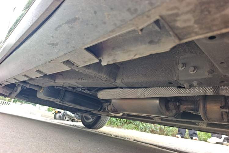 Used Geely Auto Haoyue 2020 1.8TD DCT Luxury 7-Seater Right Side Sill