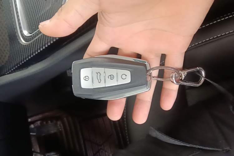 Used Geely Auto Haoyue 2020 1.8TD DCT Luxury 7-Seater Vehicle Key