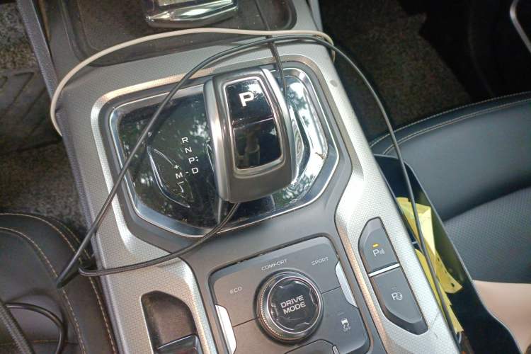 Used Geely Auto Haoyue 2020 1.8TD DCT Flagship 7-Seater Gear Lever