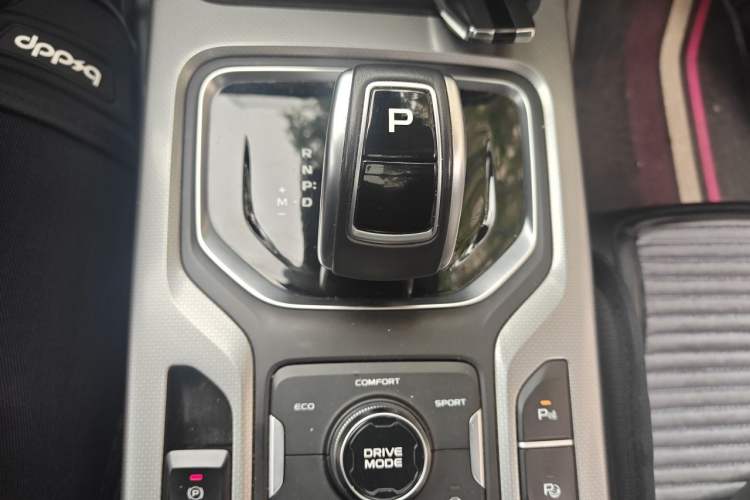 Used Geely Auto Haoyue 2020 1.8TD DCT Flagship 7-Seater Gear Lever