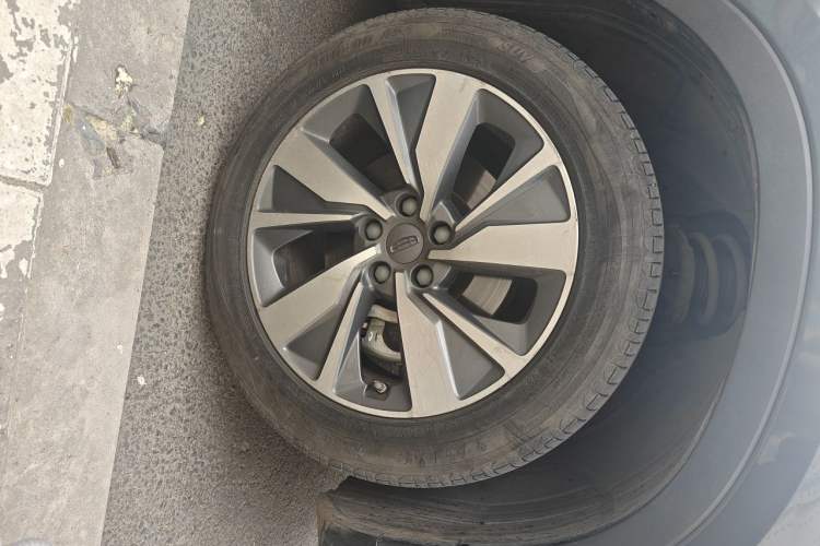 Used Geely Auto Haoyue 2020 1.8TD DCT Flagship 7-Seater Right Front Wheel Hub