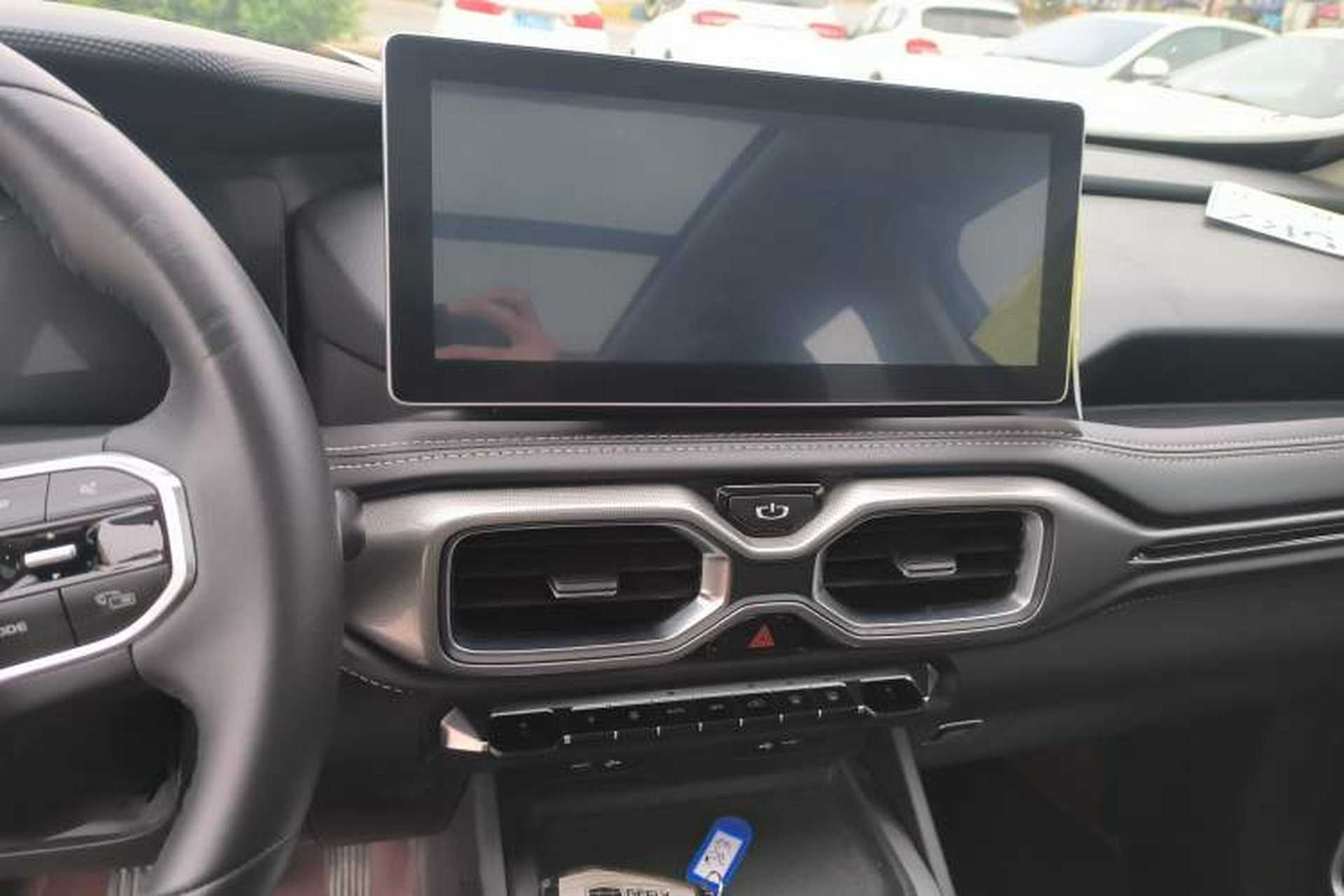 Used Geely Auto Haoyue 2020 1.8TD DCT Flagship 7-Seater Audio And AC Panel