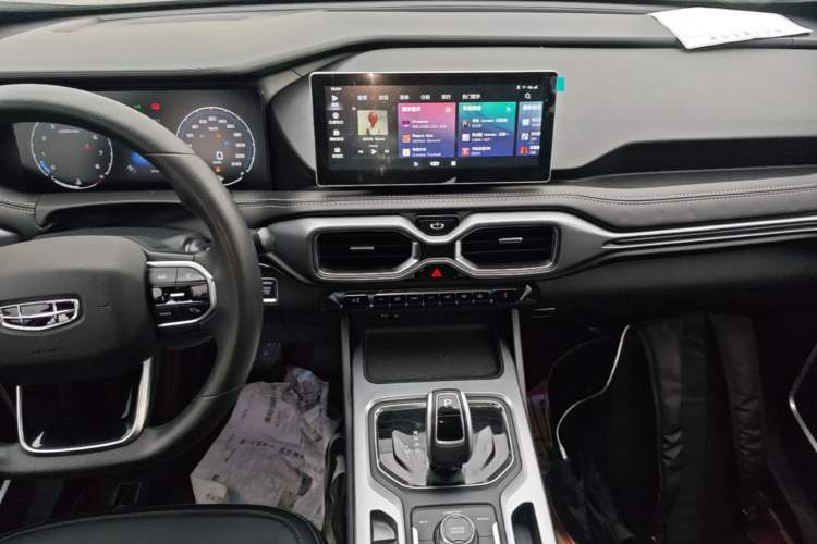 Used Geely Auto Haoyue 2020 1.8TD Automatic Comfort Edition 7-Seater Audio And AC Panel