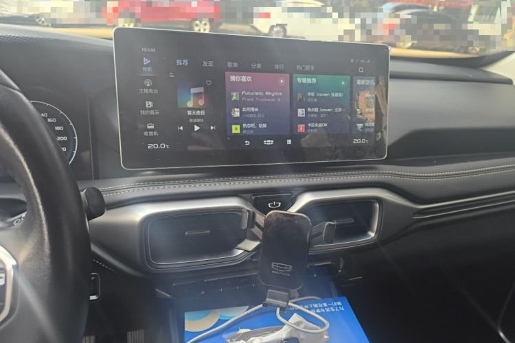 Used Geely Auto Haoyue 2020 1.8TD DCT Luxury 7-Seater Audio And AC Panel