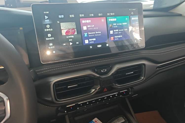 Used Geely Auto Haoyue 2020 1.8TD DCT Flagship 5-Seater Audio And AC Panel