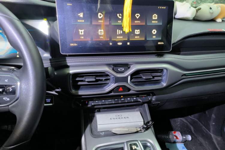 Used Geely Auto Haoyue 2020 1.8TD DCT Flagship 7-Seater Audio And AC Panel