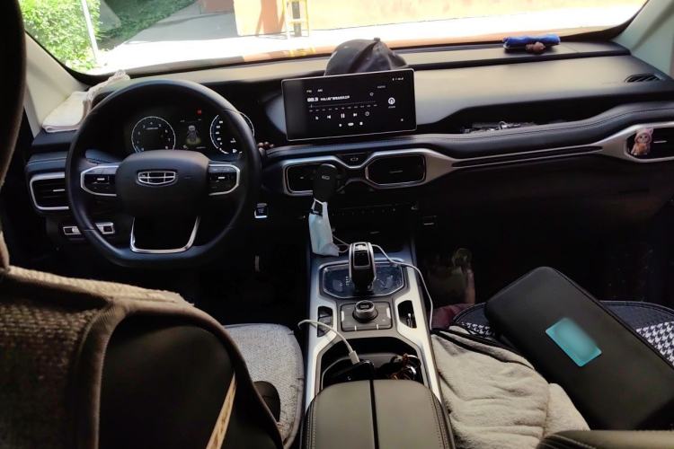 Used Geely Auto Haoyue 2020 1.8TD DCT Luxury 7-Seater Center Console