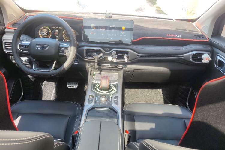 Used Geely Auto Haoyue 2020 1.8TD DCT Flagship 7-Seater Center Console