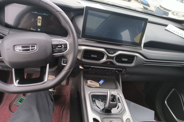 Used Geely Auto Haoyue 2020 1.8TD DCT Flagship 7-Seater Center Console