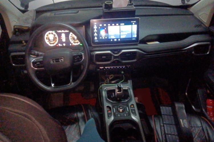 Used Geely Auto Haoyue 2020 1.8TD DCT Flagship 5-Seater Center Console