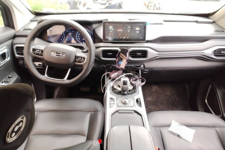 Used Geely Auto Haoyue 2020 1.8TD DCT Luxury 7-Seater Center Console