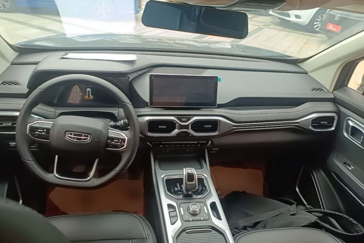 Used Geely Auto Haoyue 2020 1.8TD DCT Luxury 7-Seater Center Console