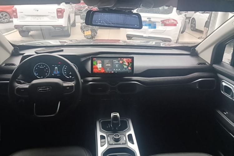 Used Geely Auto Haoyue 2020 1.8TD DCT Luxury 7-Seater Center Console