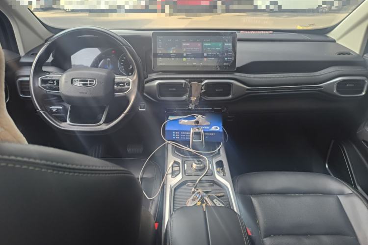 Used Geely Auto Haoyue 2020 1.8TD DCT Luxury 7-Seater Center Console