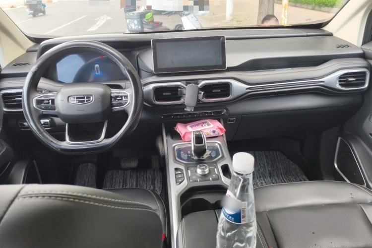 Used Geely Auto Haoyue 2020 1.8TD DCT Luxury Model 5 Seats Center Console