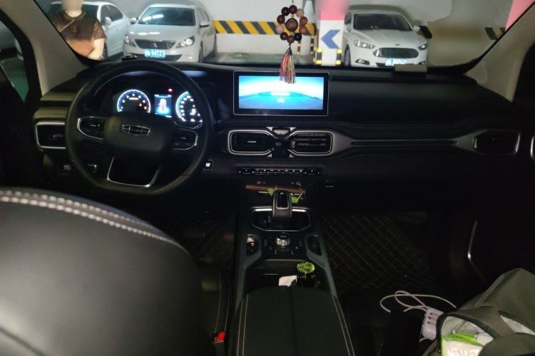 Used Geely Auto Haoyue 2020 1.8TD DCT Luxury 7-Seater Center Console