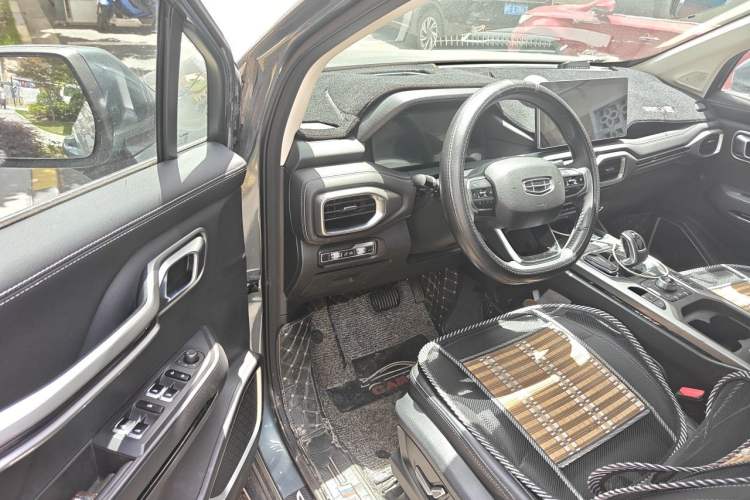 Used Geely Auto Haoyue 2020 1.8TD DCT Luxury 7-Seater Driver Seat