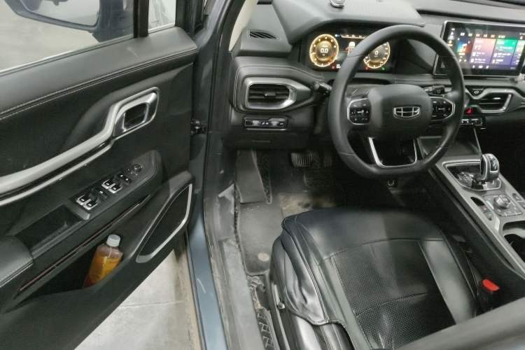 Used Geely Auto Haoyue 2020 1.8TD DCT Flagship 7-Seater Driver Seat