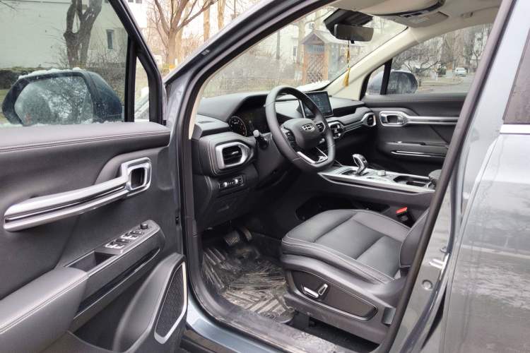 Used Geely Auto Haoyue 2020 1.8TD DCT Luxury 7-Seater Driver Seat