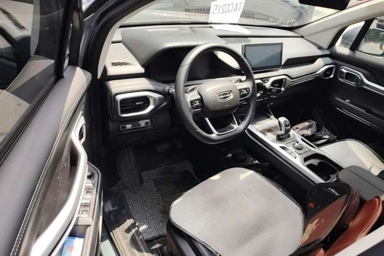 Used Geely Auto Haoyue 2020 1.8TD DCT Luxury 7-Seater Driver Seat
